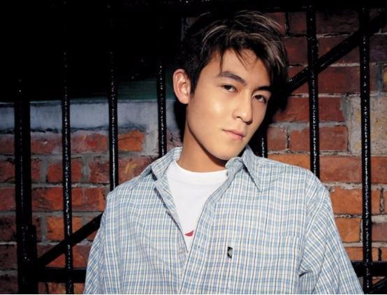 钟欣桐吃瓜吴亦凡,揭秘娱乐圈背后的真相与争议